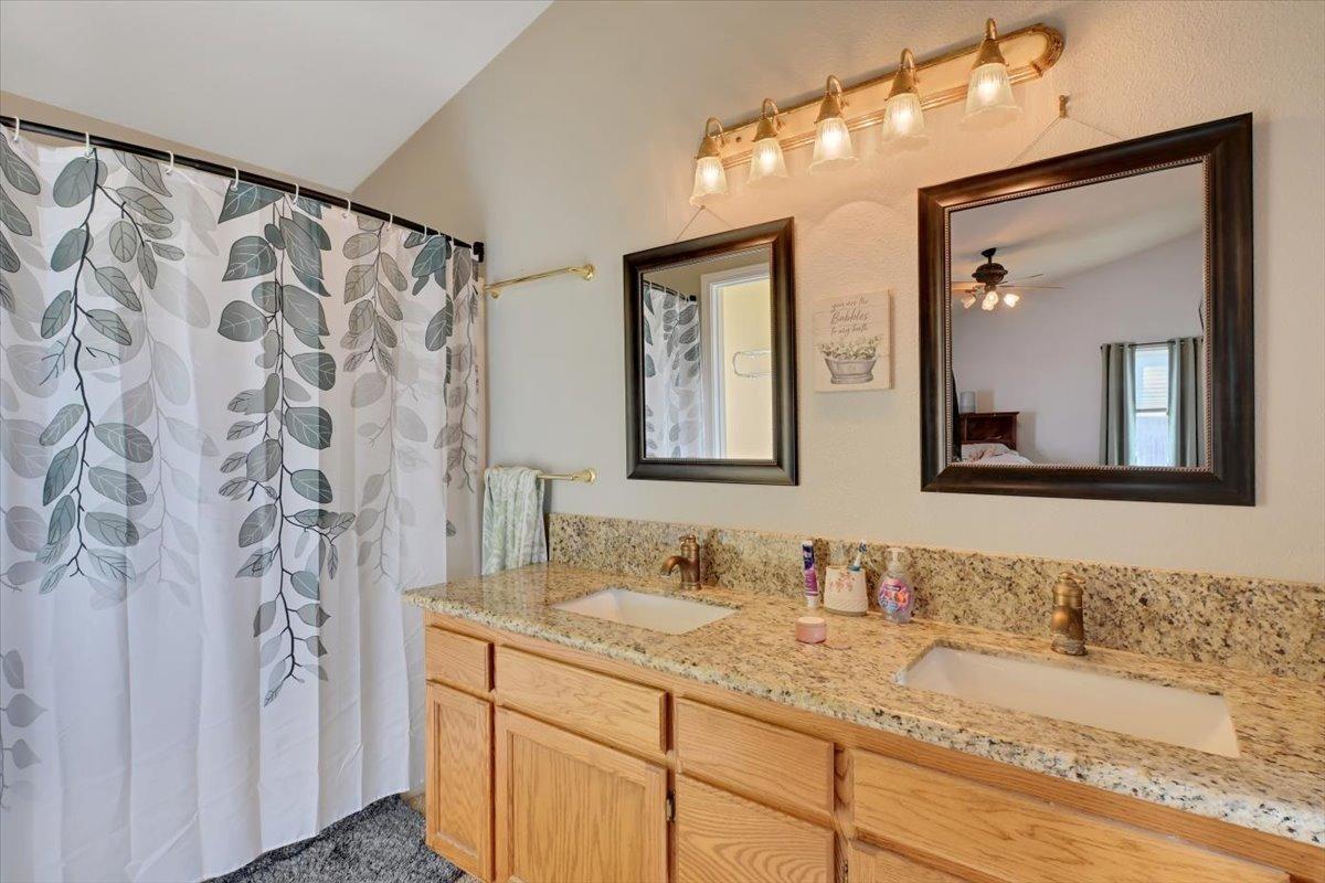 Detail Gallery Image 28 of 37 For 8082 Forty Niner Cir, –,  CA 95977 - 3 Beds | 2 Baths