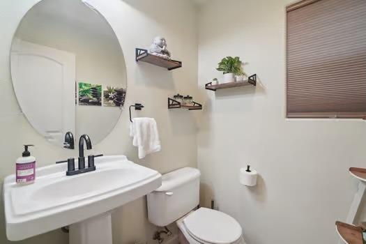 Detail Gallery Image 12 of 26 For 2054 Morgan Way, Yuba City,  CA 95993 - 4 Beds | 2/1 Baths