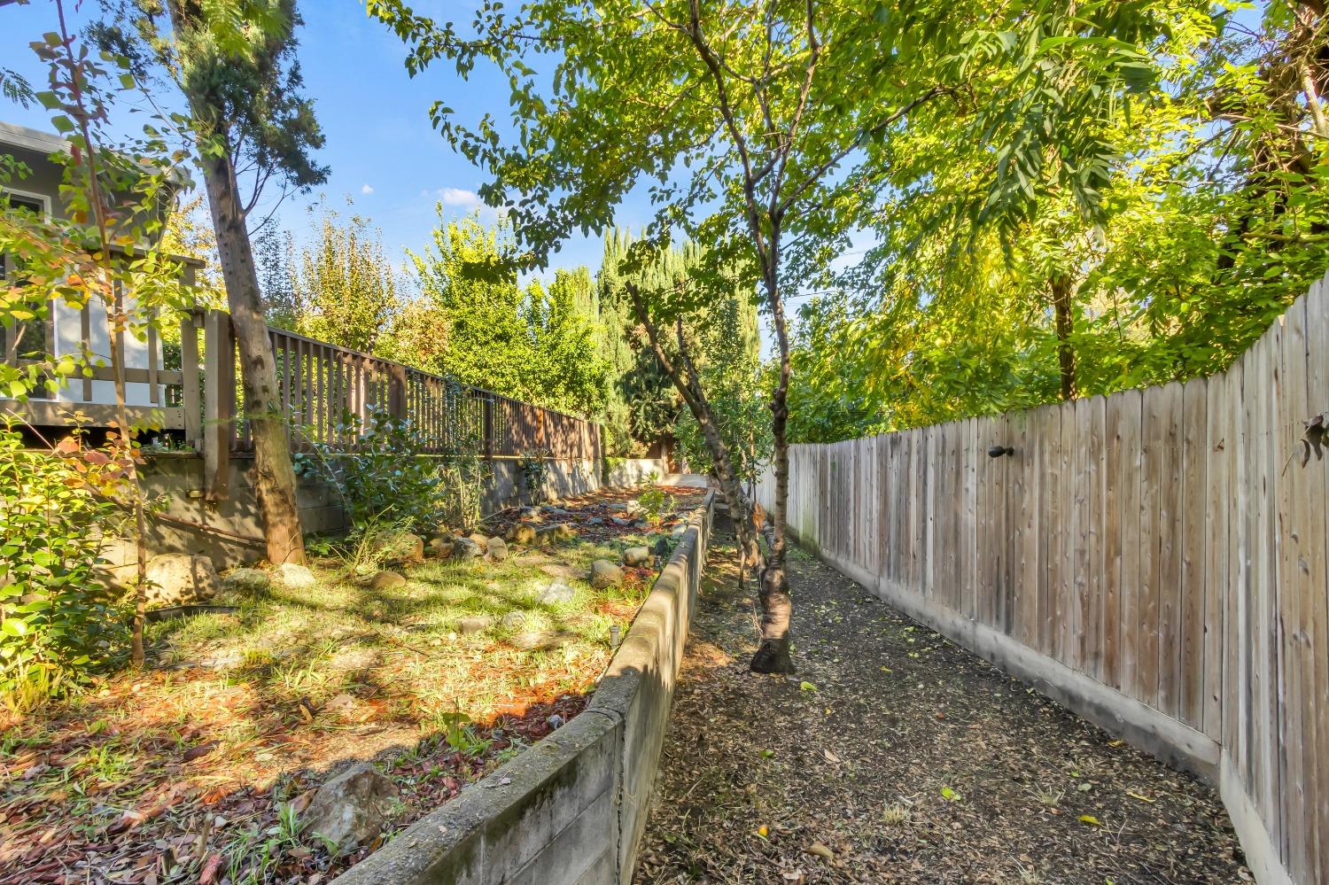 Detail Gallery Image 40 of 47 For 4964 Kennington Dr, Sacramento,  CA 95841 - 3 Beds | 2 Baths