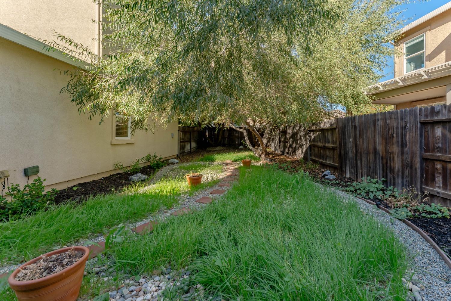 Detail Gallery Image 40 of 48 For 925 Courtyards Loop, Lincoln,  CA 95648 - 3 Beds | 2/1 Baths