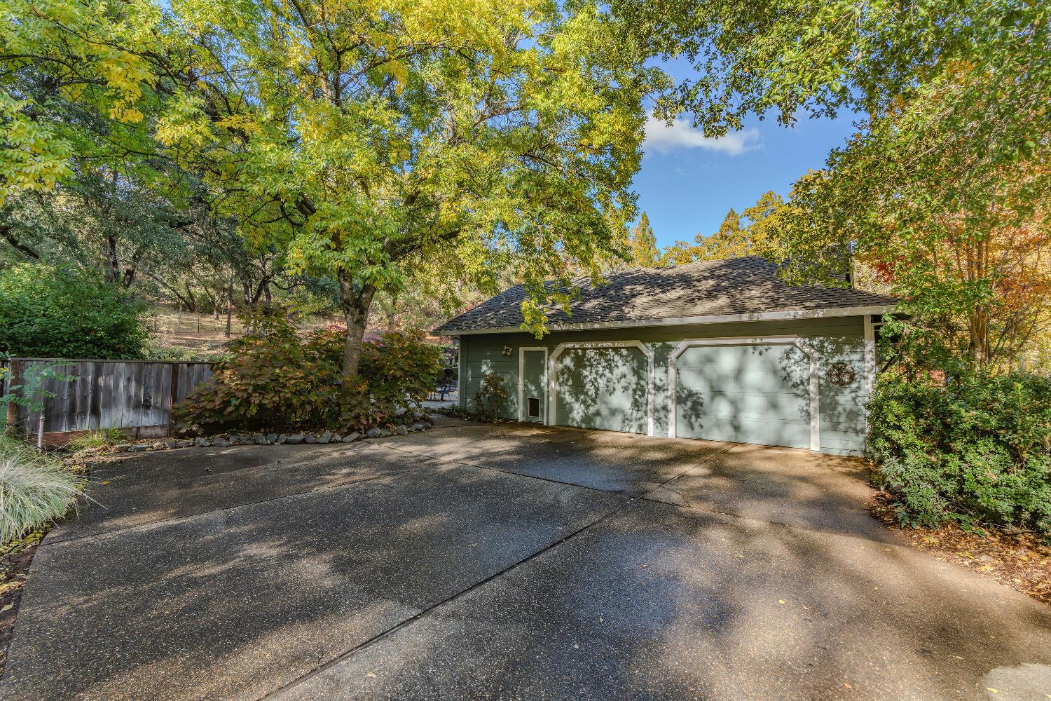 Detail Gallery Image 7 of 50 For 14501 Surrey Junction Ln, Sutter Creek,  CA 95685 - 3 Beds | 2/1 Baths