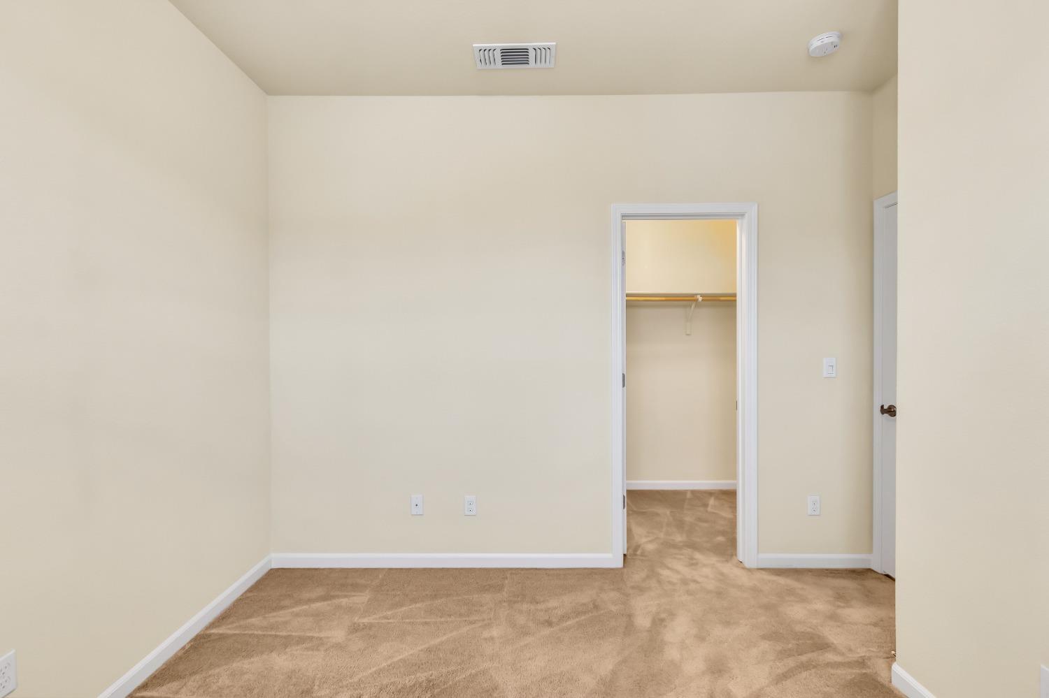 Detail Gallery Image 32 of 57 For 2481 Ben Ali Way, Sacramento,  CA 95815 - 4 Beds | 2/1 Baths