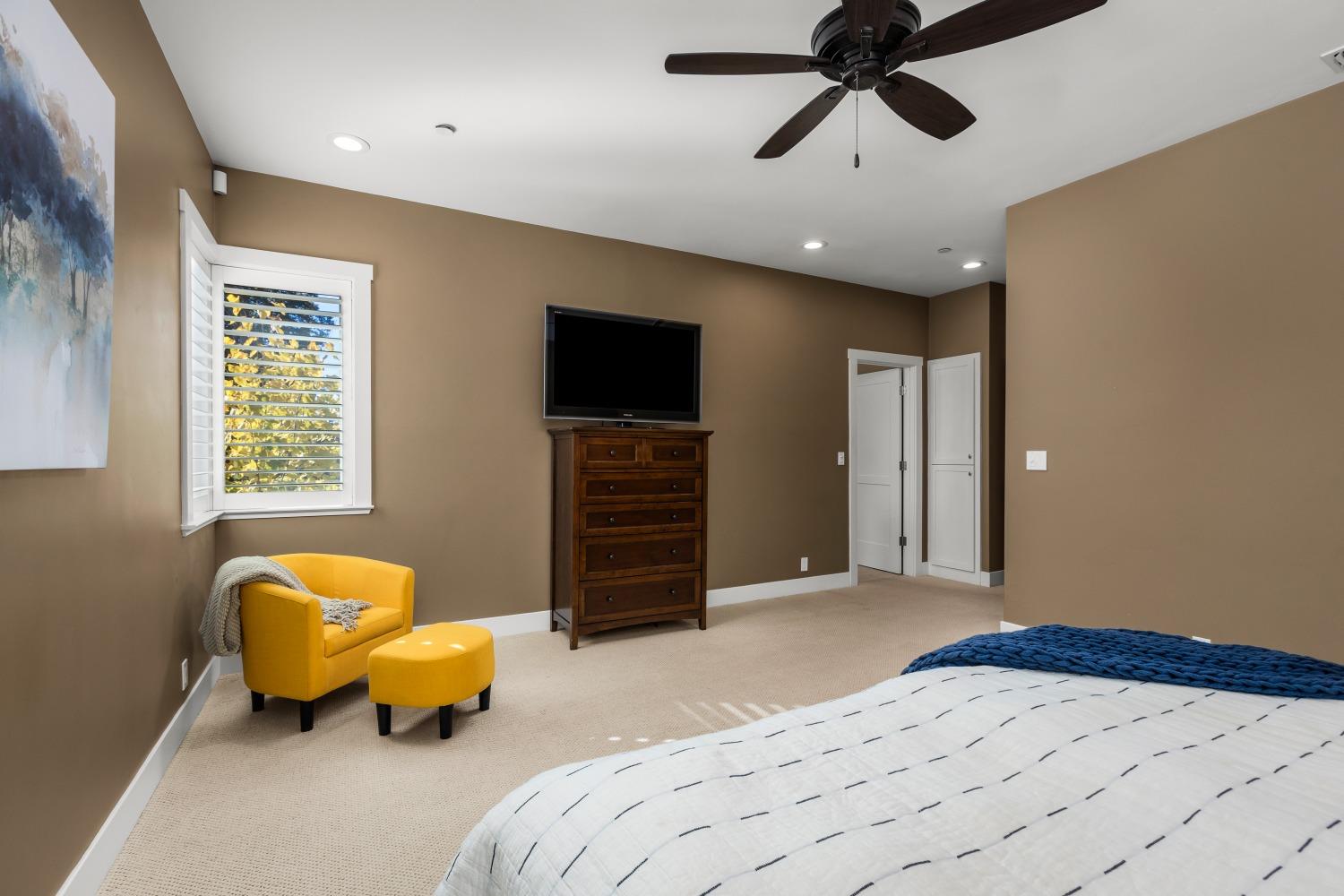 Detail Gallery Image 28 of 49 For 12980 Austin Forest Cir, Auburn,  CA 95602 - 4 Beds | 2/1 Baths