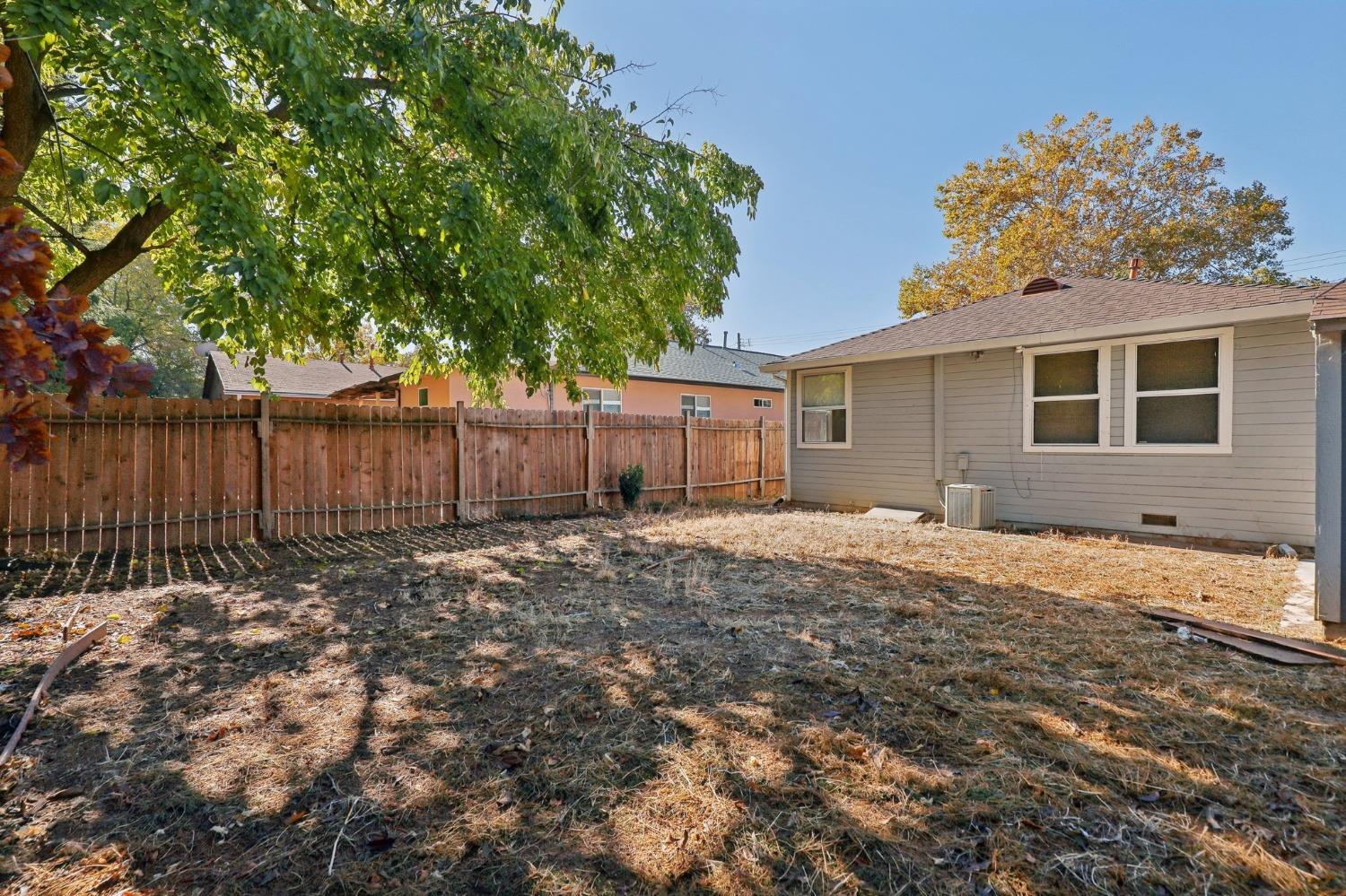 Detail Gallery Image 25 of 27 For 2949 43rd St, Sacramento,  CA 95817 - 3 Beds | 1 Baths