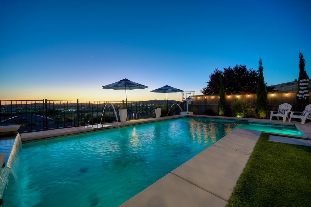 Detail Gallery Image 83 of 92 For 604 Valley Brook Ct, El Dorado Hills,  CA 95762 - 5 Beds | 3/1 Baths