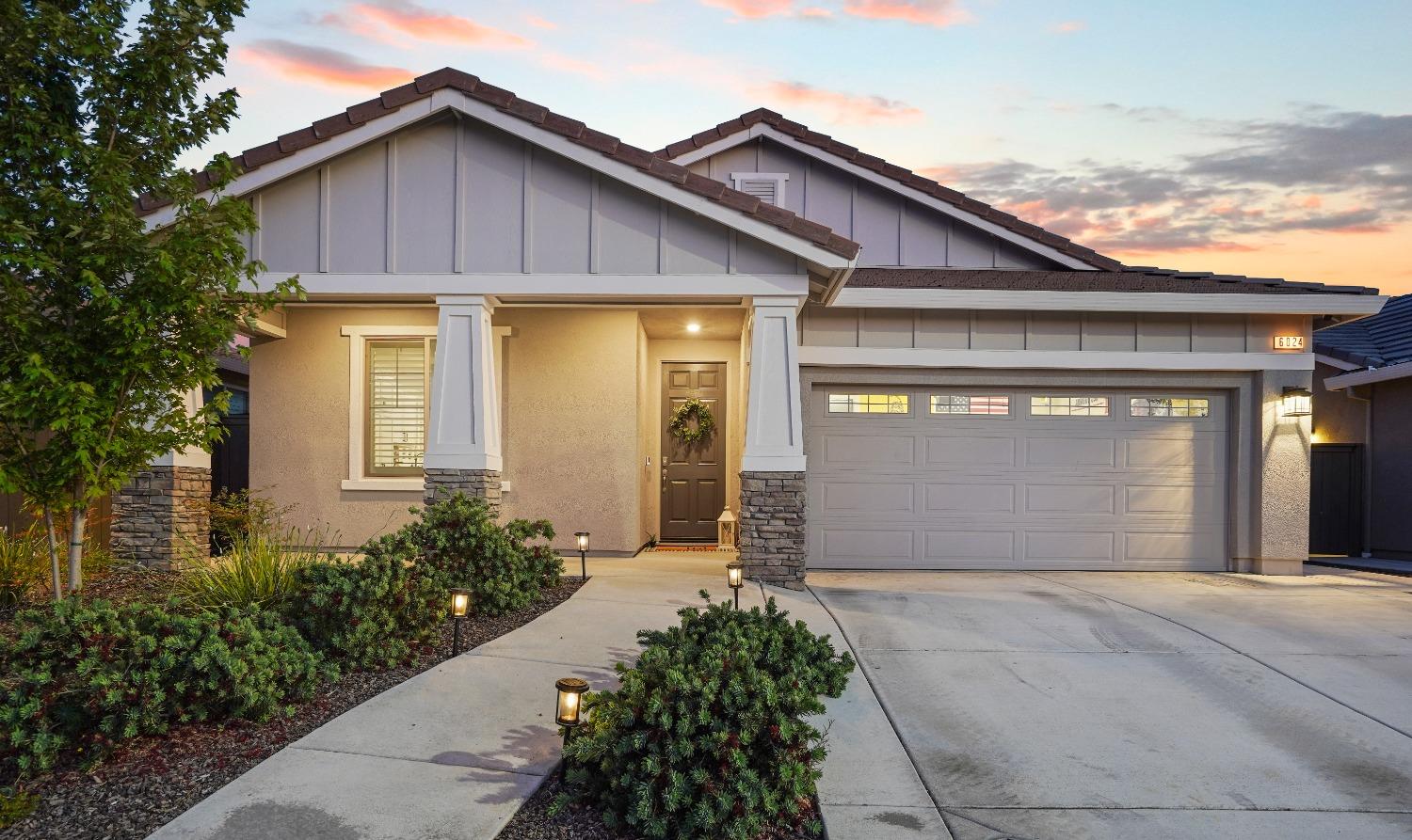 Detail Gallery Image 1 of 42 For 6024 Belfast Way, Roseville,  CA 95747 - 3 Beds | 2 Baths