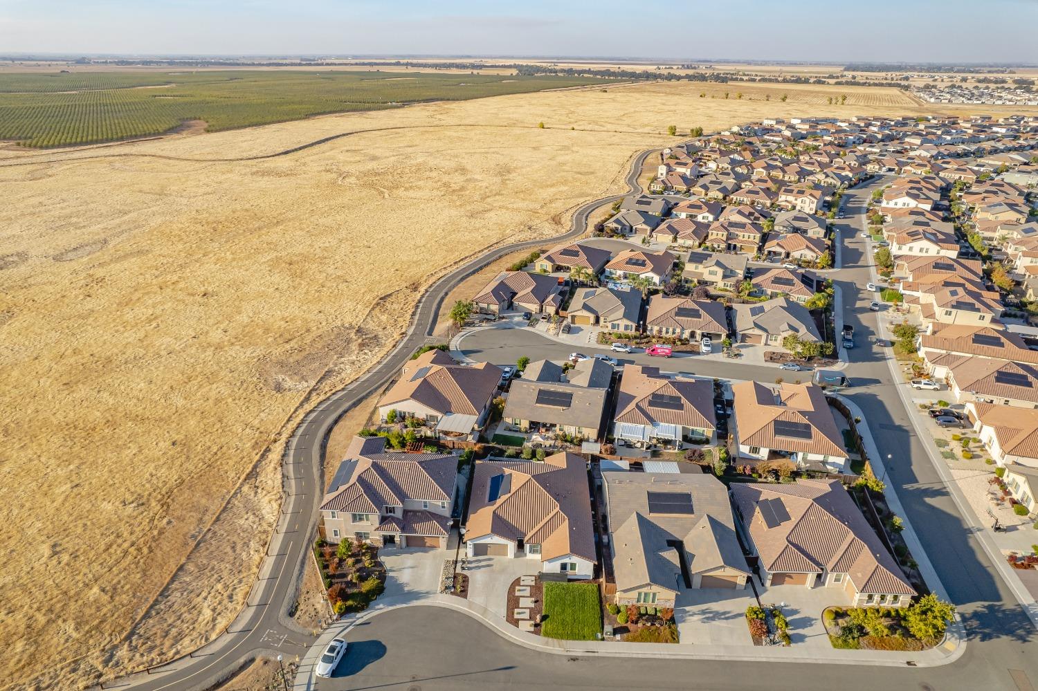 Detail Gallery Image 40 of 43 For 216 Valentino Ct, Roseville,  CA 95747 - 4 Beds | 3/1 Baths