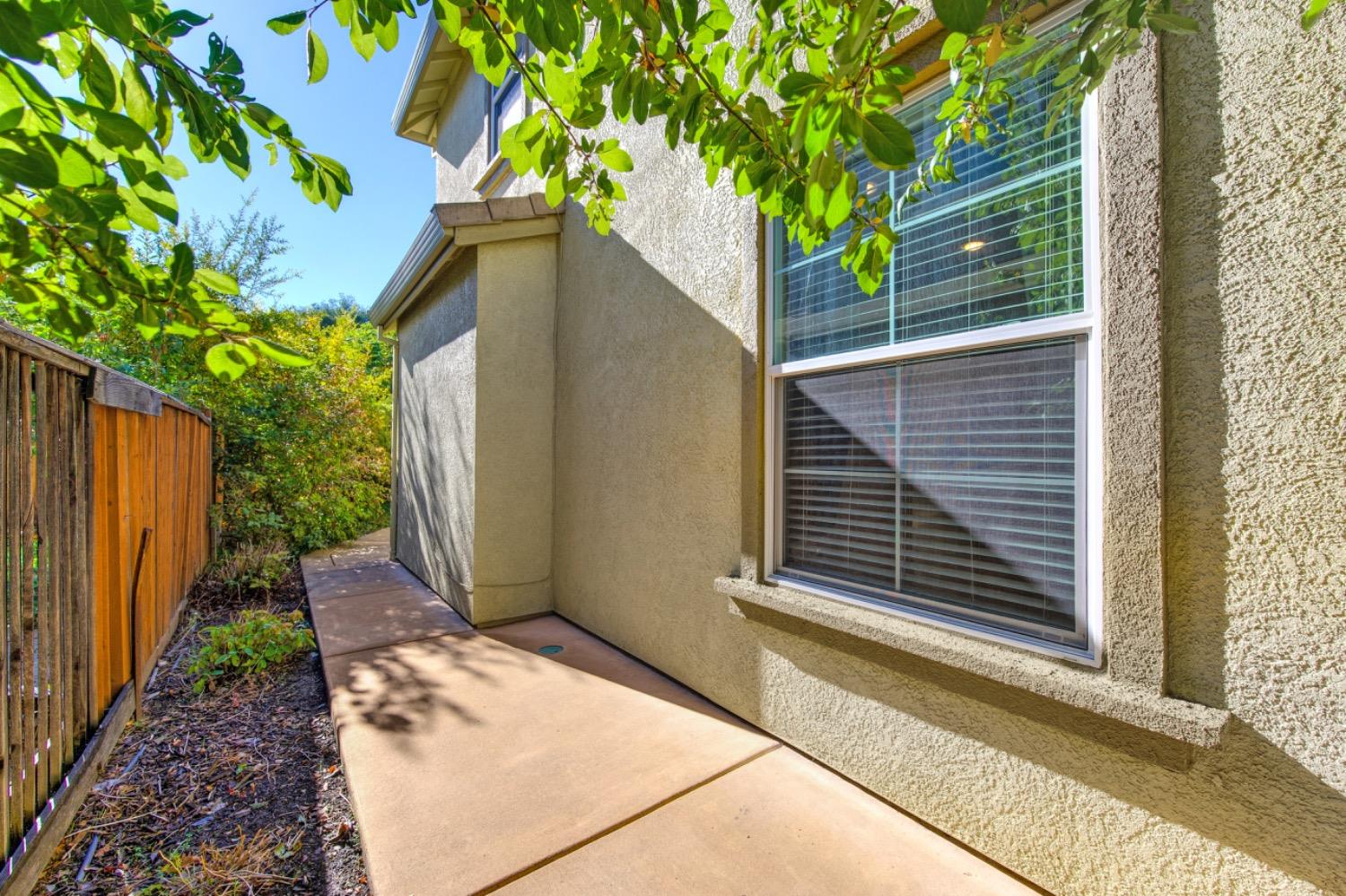 Detail Gallery Image 50 of 61 For 6533 Thalia Way, Citrus Heights,  CA 95621 - 4 Beds | 2/1 Baths