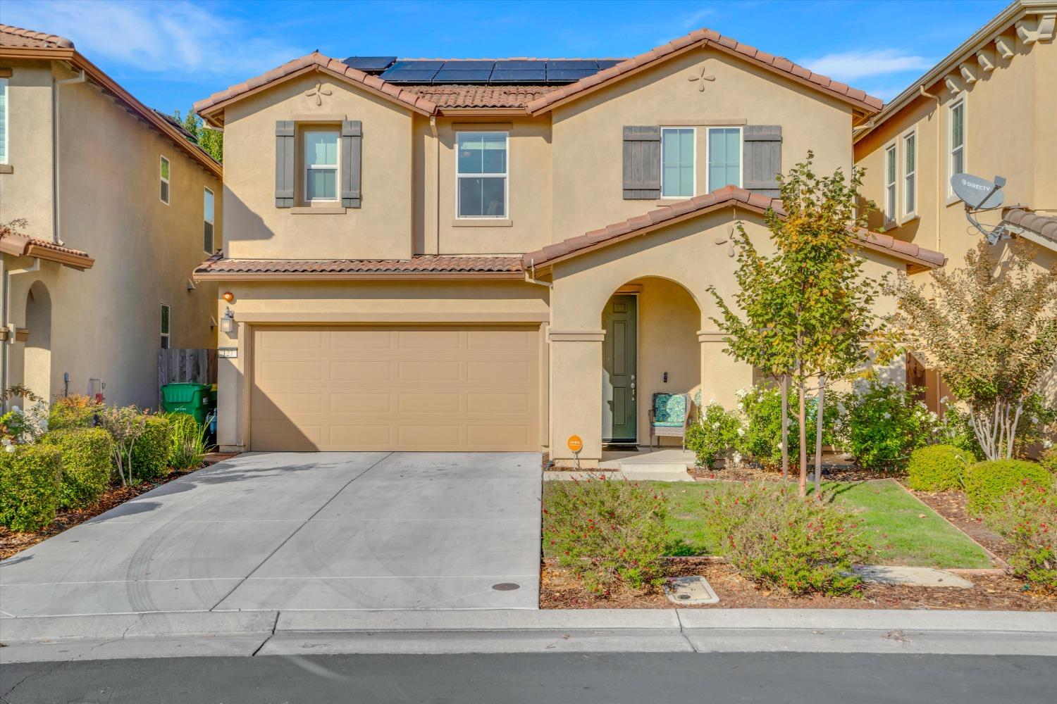 Detail Gallery Image 1 of 37 For 127 Belluno, Stockton,  CA 95209 - 3 Beds | 2/1 Baths