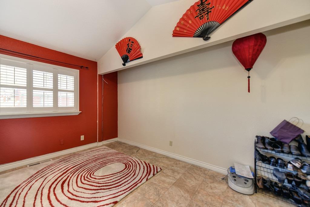 Detail Gallery Image 7 of 32 For 9343 River Oaks Ln, Orangevale,  CA 95662 - 3 Beds | 2/1 Baths