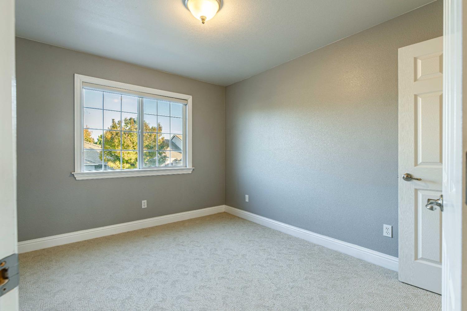 Detail Gallery Image 40 of 74 For 2909 Mars Hills St, Modesto,  CA 95355 - 5 Beds | 3/1 Baths