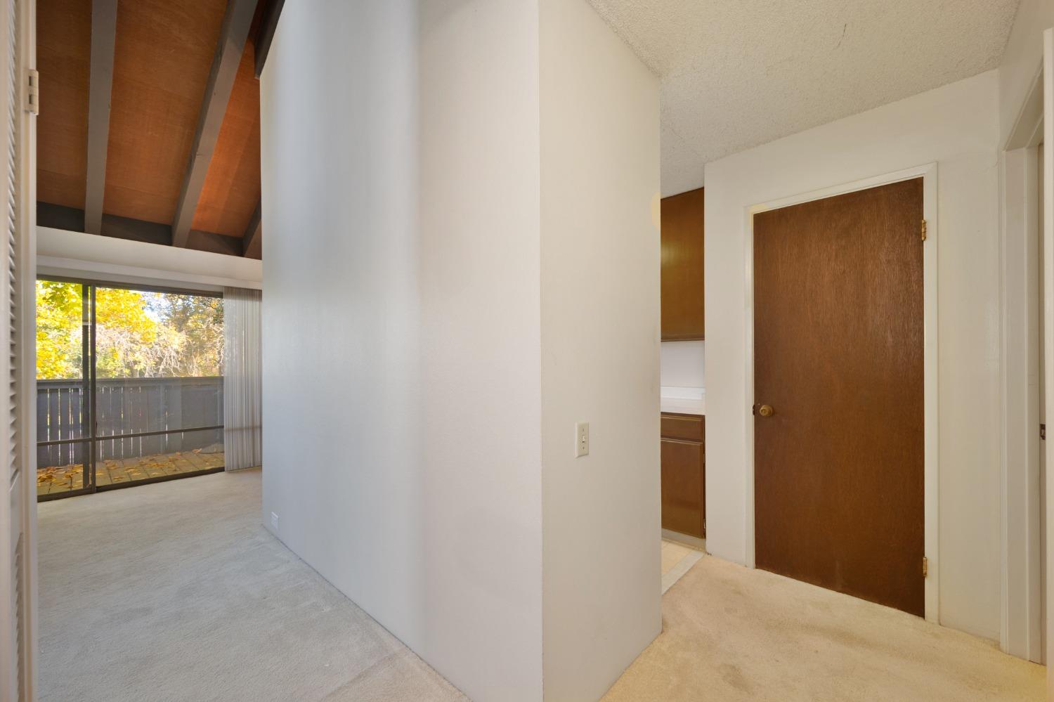 Detail Gallery Image 24 of 40 For 2241 Woodside Ln #11,  Sacramento,  CA 95825 - 1 Beds | 1 Baths