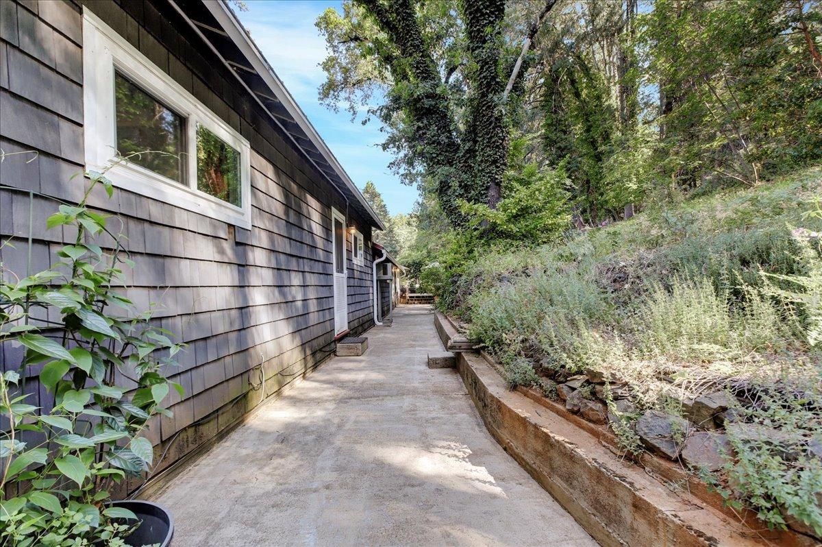 Detail Gallery Image 57 of 71 For 13874 Greenhorn Rd, Grass Valley,  CA 95945 - 2 Beds | 2/1 Baths