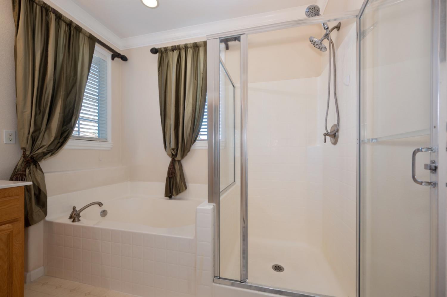 Detail Gallery Image 32 of 61 For 6533 Thalia Way, Citrus Heights,  CA 95621 - 4 Beds | 2/1 Baths