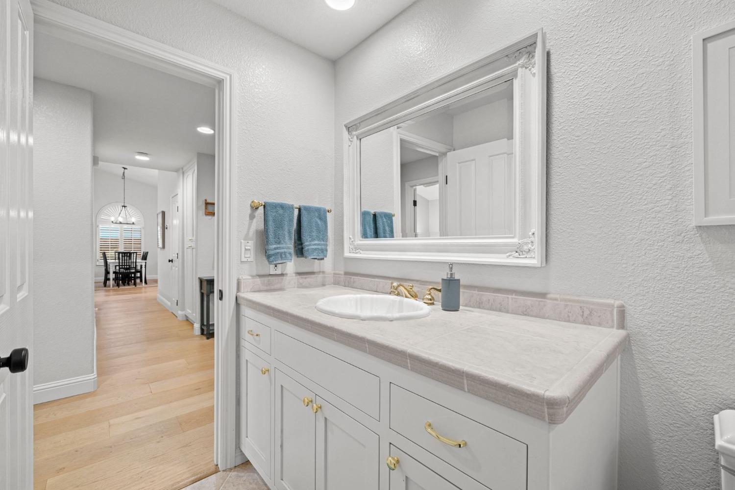 Detail Gallery Image 41 of 69 For 9425 Newington Way, Elk Grove,  CA 95758 - 4 Beds | 2 Baths