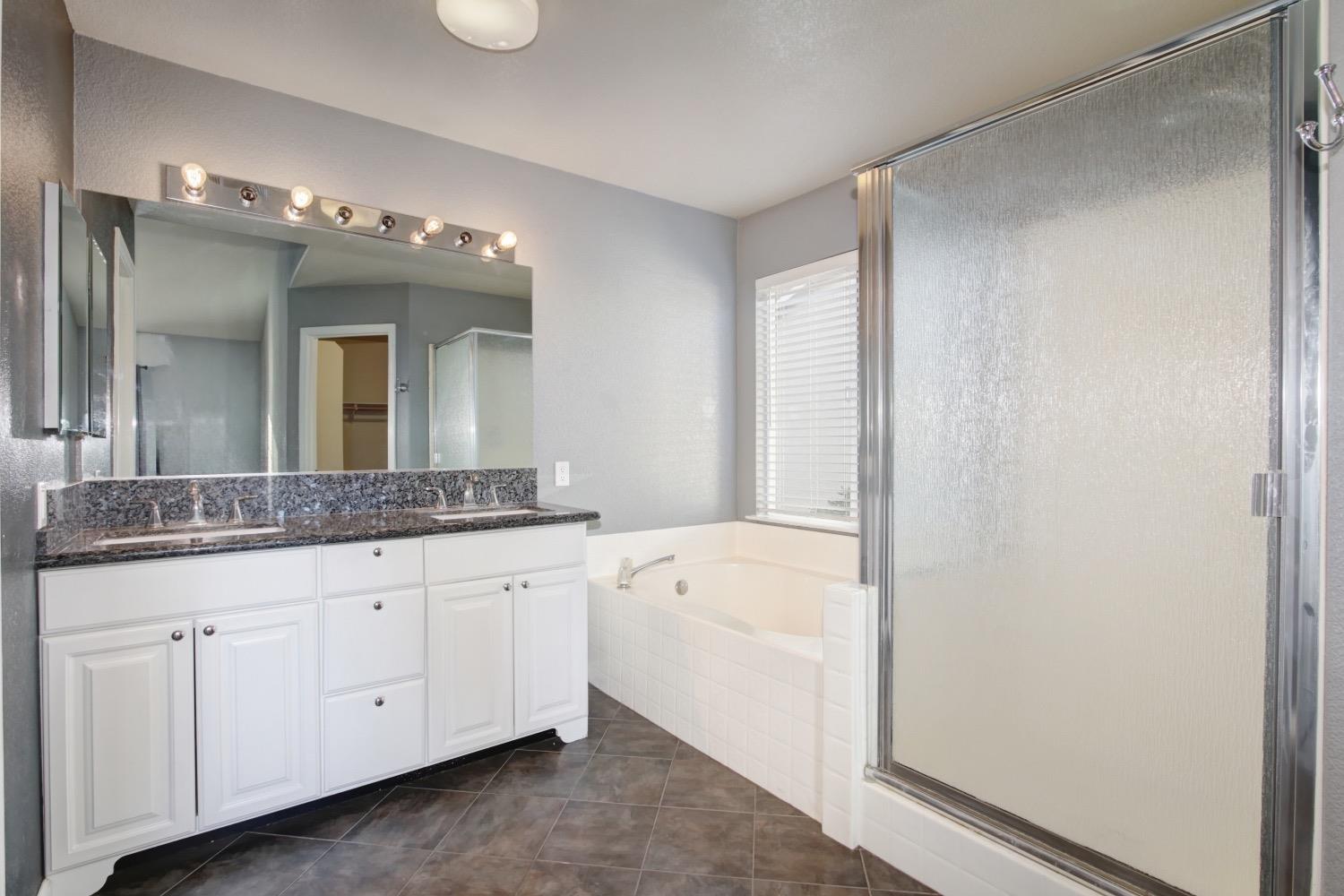 Detail Gallery Image 25 of 37 For 819 Marsh Creek, Sacramento,  CA 95838 - 4 Beds | 2/1 Baths