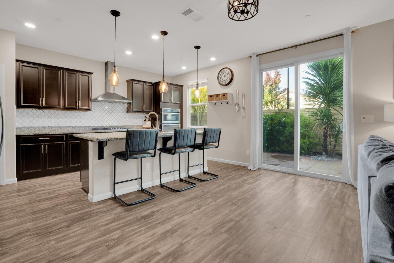 Detail Gallery Image 10 of 37 For 127 Belluno, Stockton,  CA 95209 - 3 Beds | 2/1 Baths