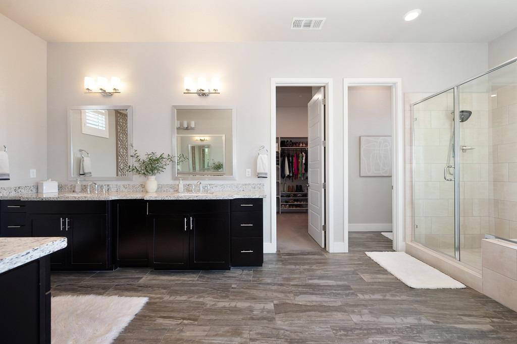 Detail Gallery Image 55 of 92 For 604 Valley Brook Ct, El Dorado Hills,  CA 95762 - 5 Beds | 3/1 Baths