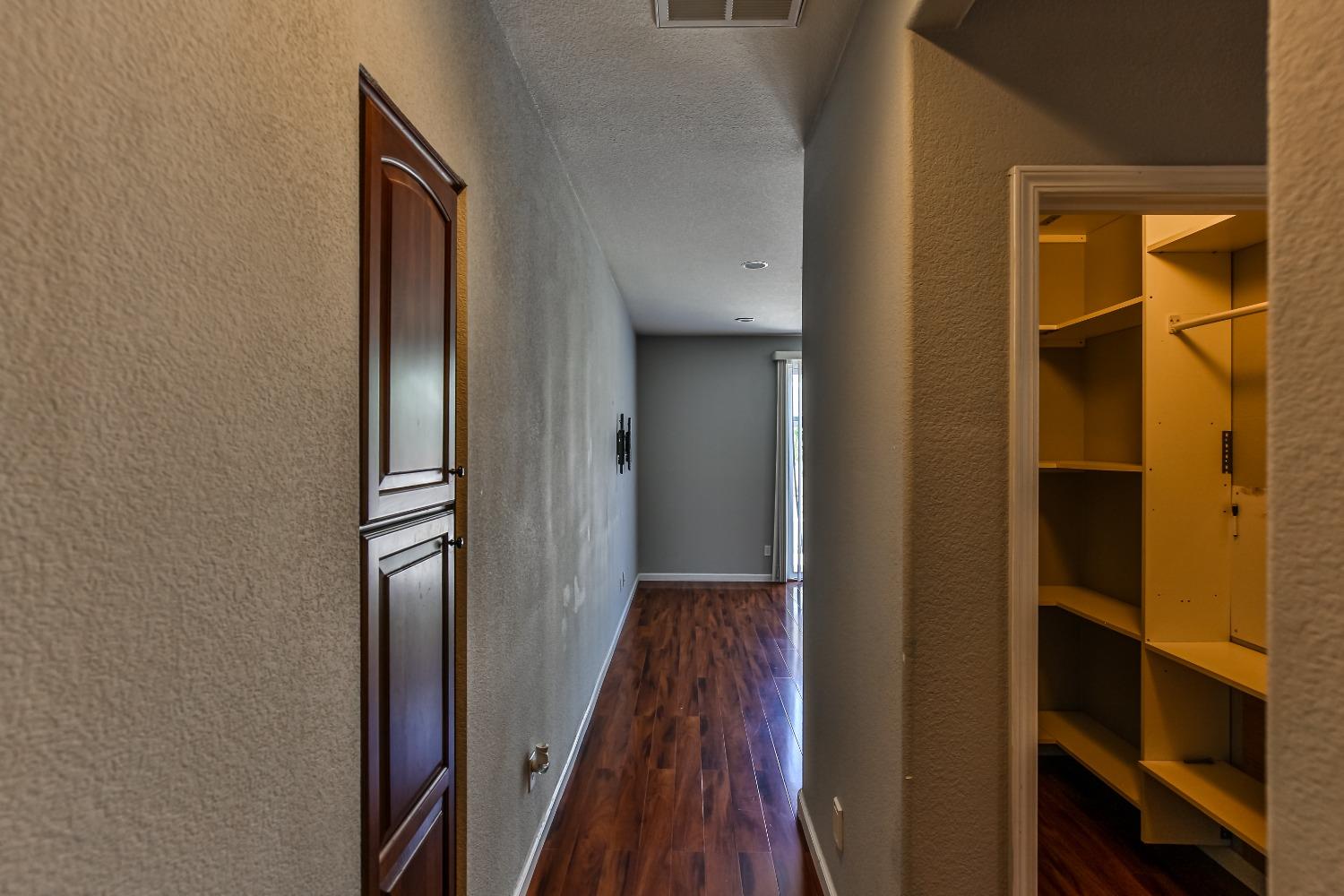 Detail Gallery Image 54 of 76 For 9781 Fall Valley Way, Sacramento,  CA 95829 - 4 Beds | 2/1 Baths