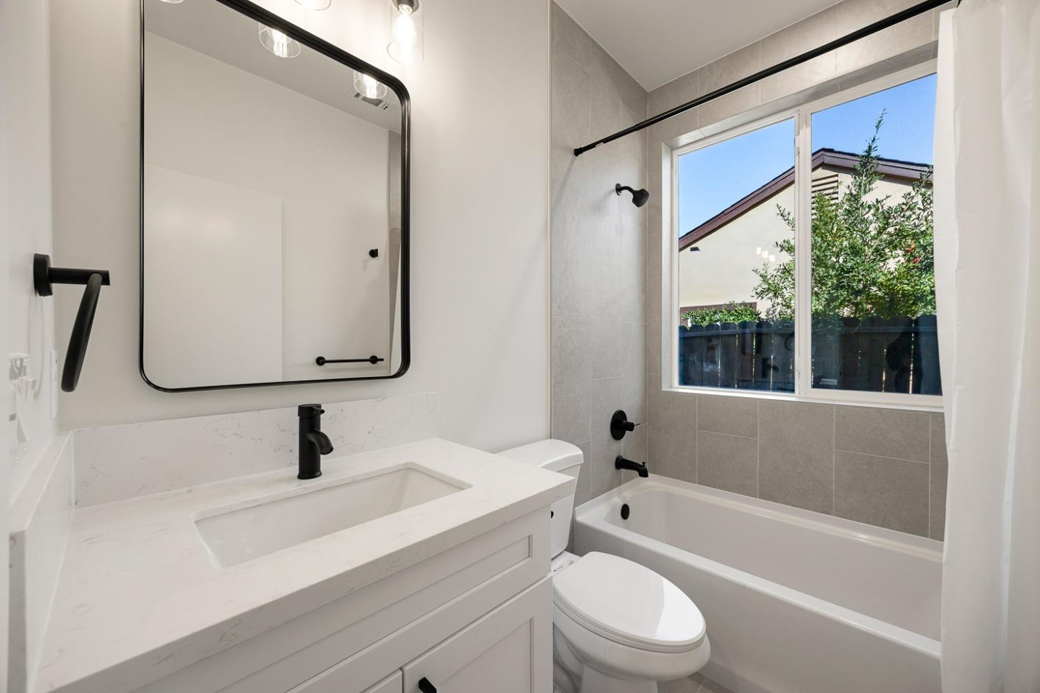 Detail Gallery Image 21 of 33 For 2621 Selma St, Sacramento,  CA 95815 - 3 Beds | 2 Baths