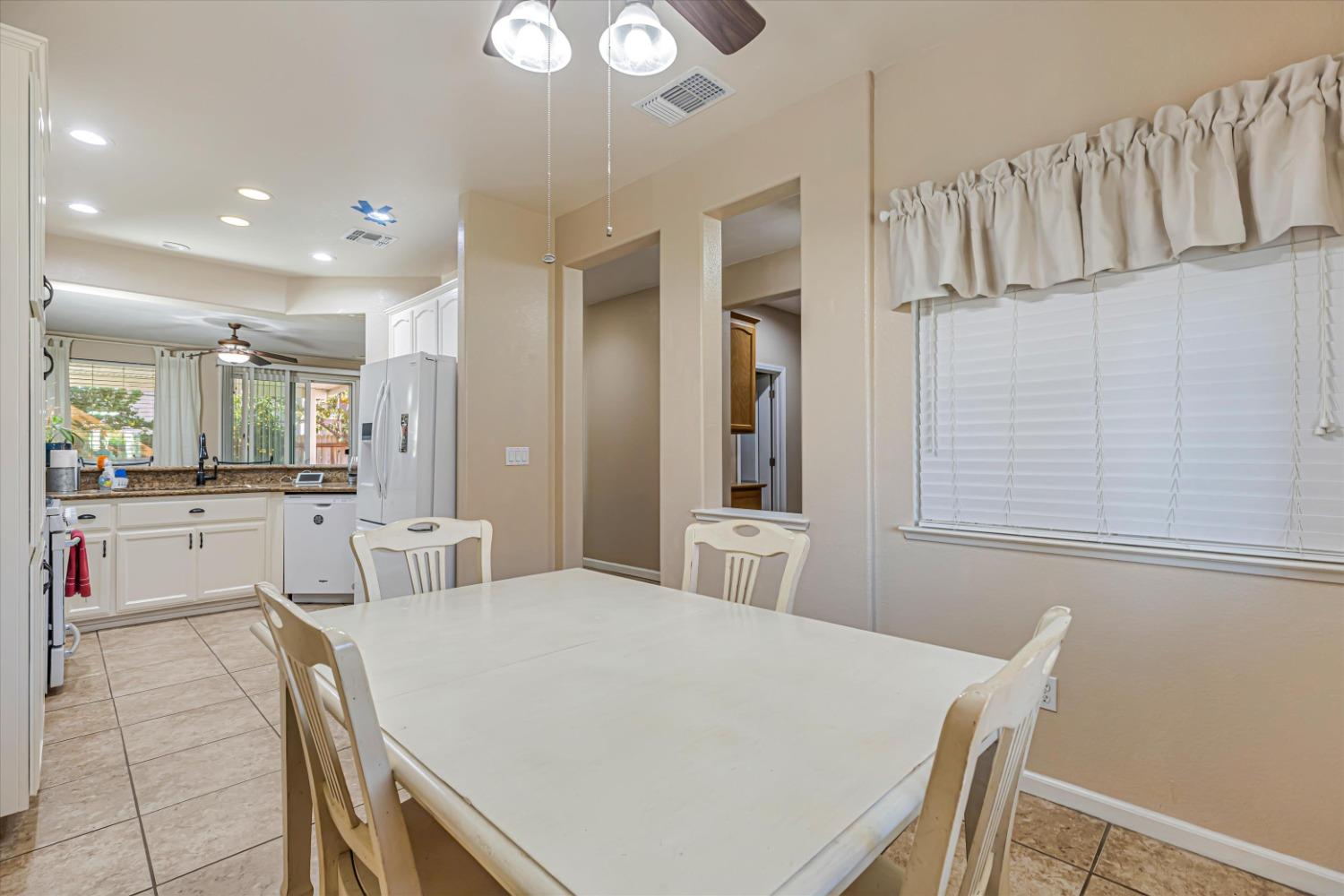 Detail Gallery Image 19 of 43 For 3538 Cap Rock Way, Rancho Cordova,  CA 95670 - 3 Beds | 2 Baths