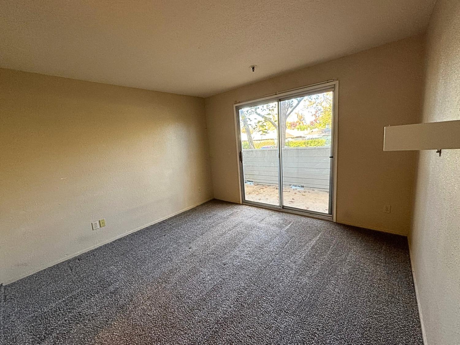 Detail Gallery Image 12 of 20 For 1019 Dornajo Way #129,  Sacramento,  CA 95825 - 1 Beds | 1 Baths