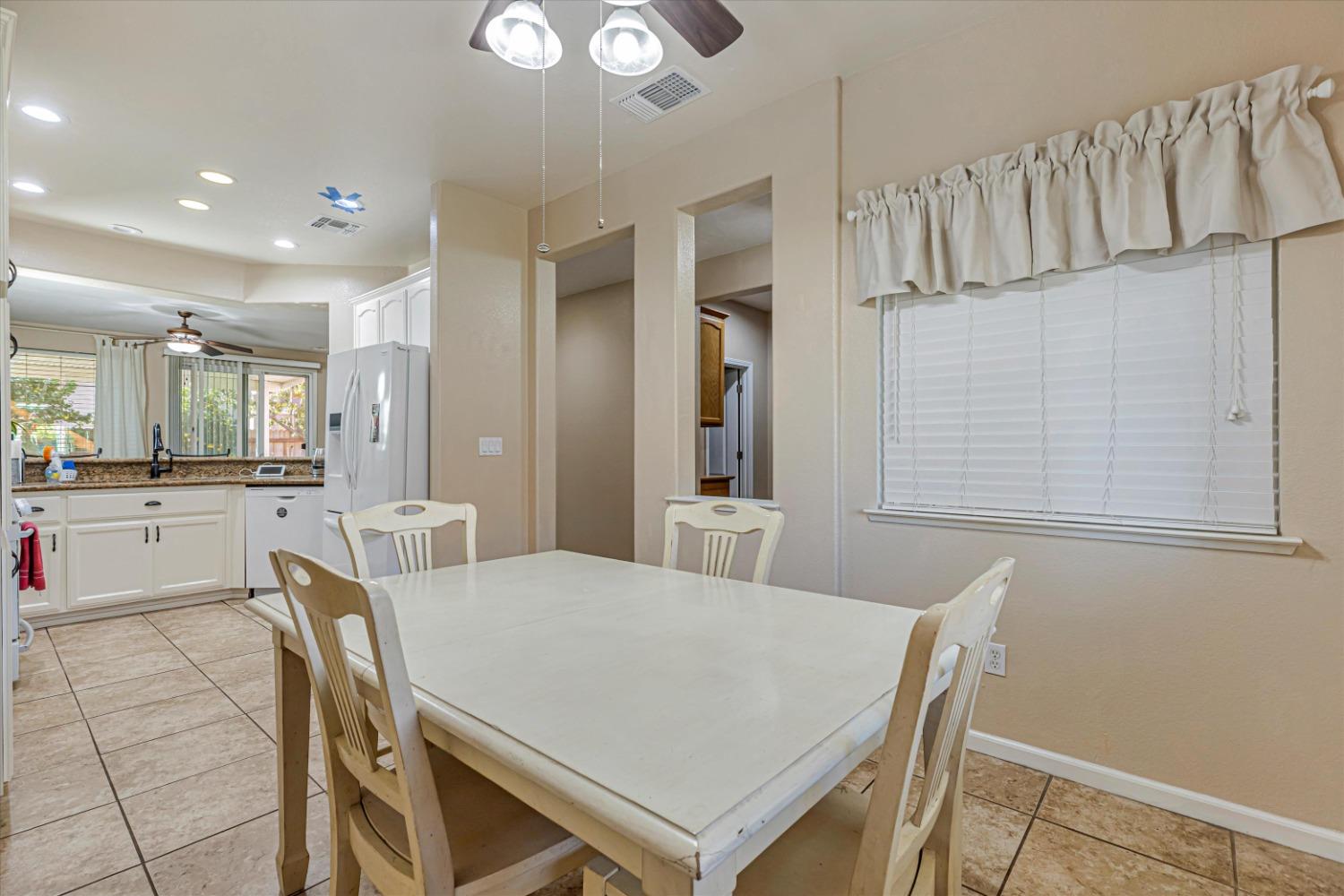 Detail Gallery Image 15 of 43 For 3538 Cap Rock Way, Rancho Cordova,  CA 95670 - 3 Beds | 2 Baths