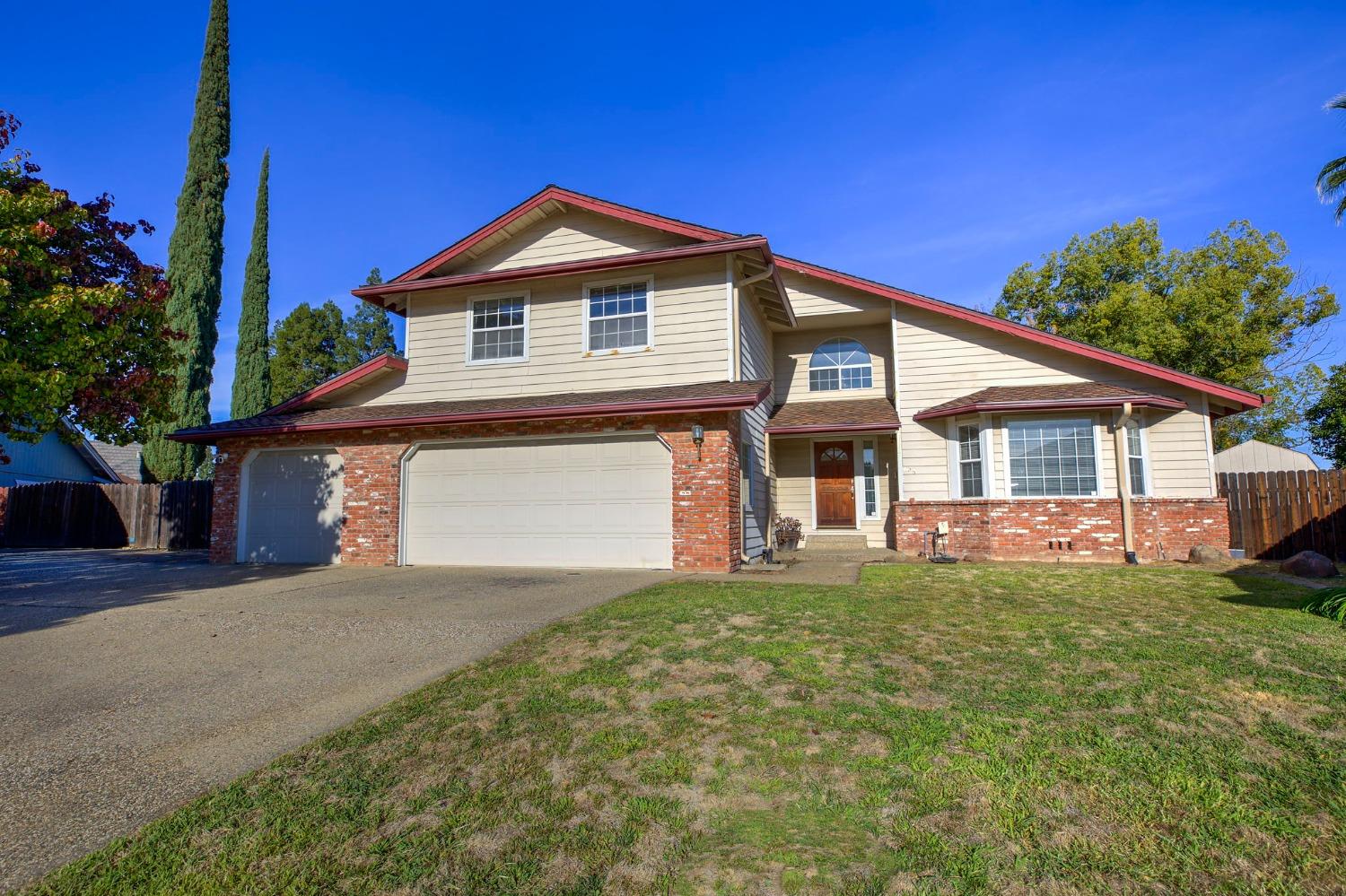 Detail Gallery Image 6 of 42 For 645 Amber Ct, Roseville,  CA 95678 - 4 Beds | 2/1 Baths