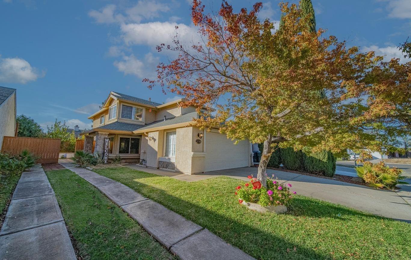 Detail Gallery Image 1 of 50 For 8720 Cord Way, Sacramento,  CA 95828 - 4 Beds | 2/1 Baths