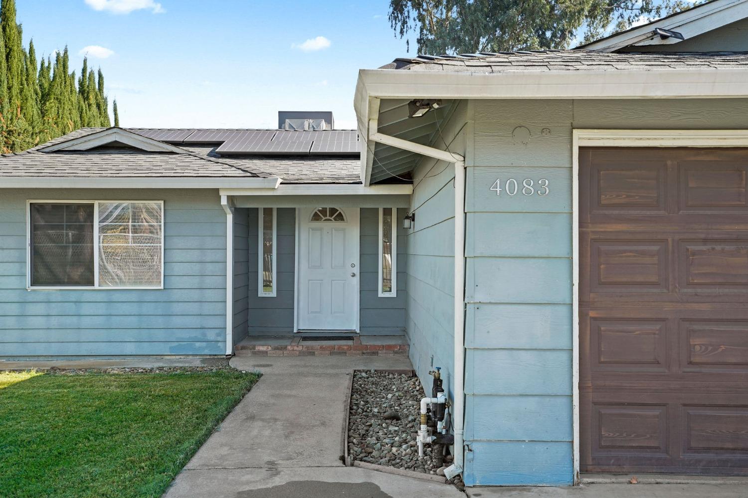 Detail Gallery Image 5 of 37 For 4083 Mary Ave, Olivehurst,  CA 95961 - 3 Beds | 2 Baths