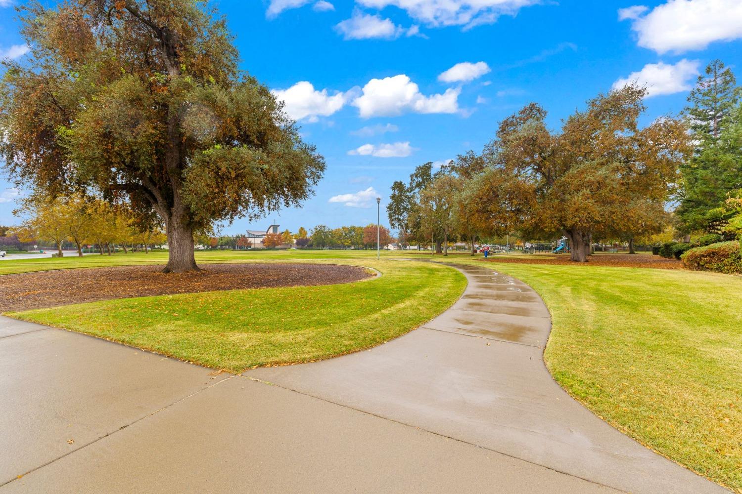 Detail Gallery Image 67 of 69 For 9425 Newington Way, Elk Grove,  CA 95758 - 4 Beds | 2 Baths