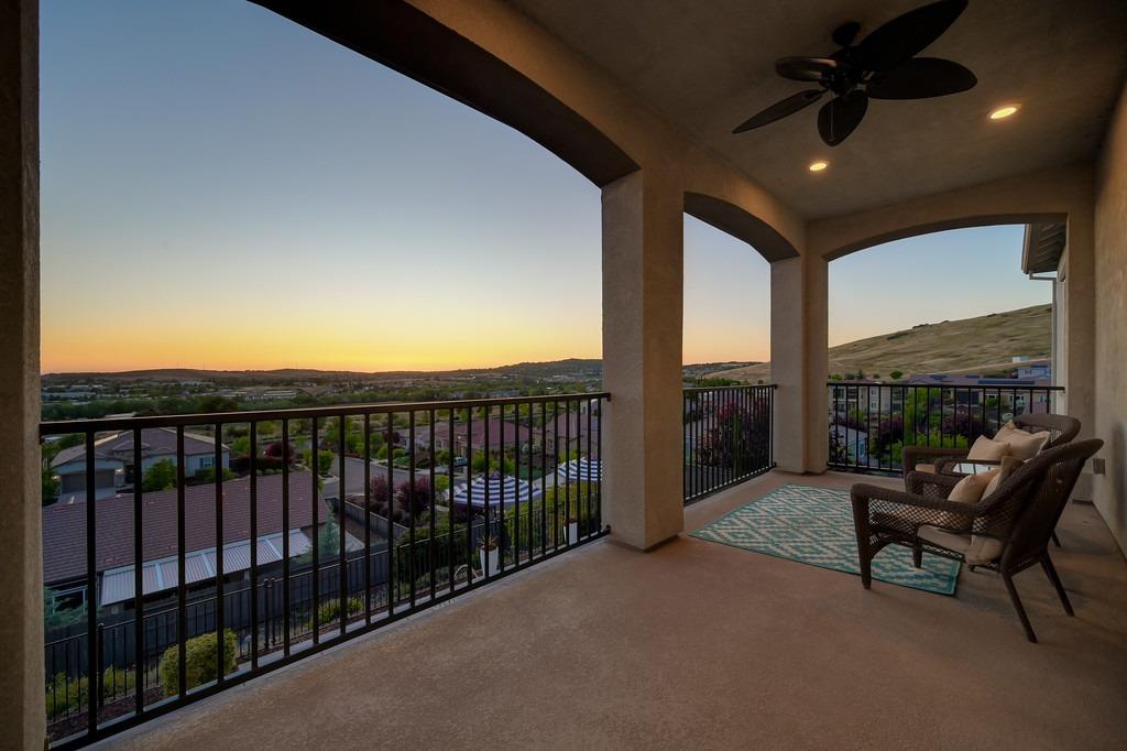 Detail Gallery Image 65 of 92 For 604 Valley Brook Ct, El Dorado Hills,  CA 95762 - 5 Beds | 3/1 Baths