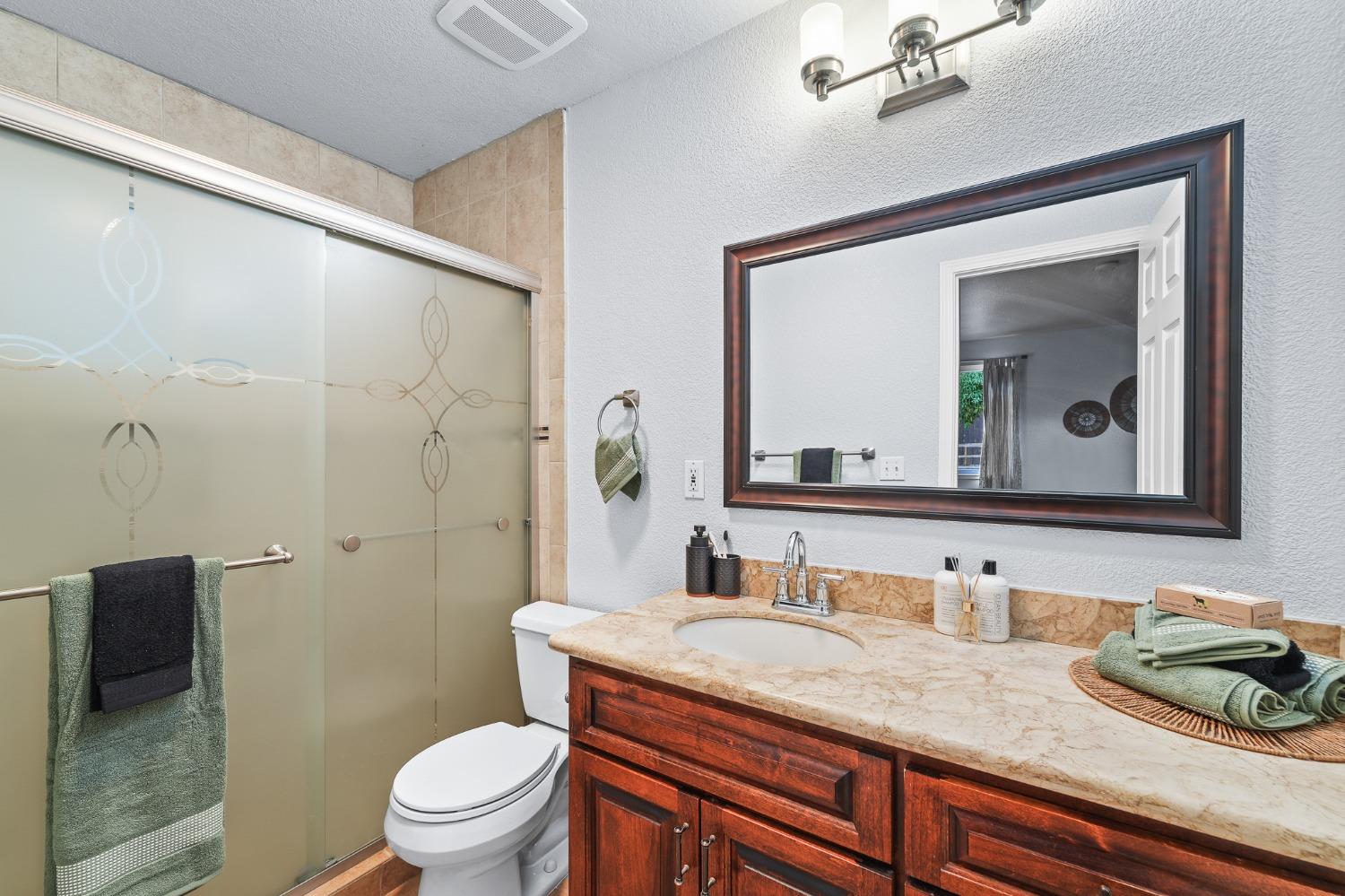 Detail Gallery Image 20 of 39 For 186 Santa Rosa Dr, San Jose,  CA 95111 - 3 Beds | 2 Baths