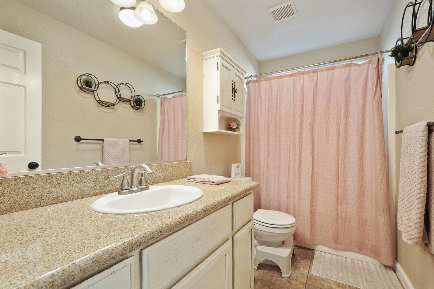 Detail Gallery Image 21 of 43 For 279 Idlewild Dr, Lodi,  CA 95240 - 3 Beds | 2 Baths