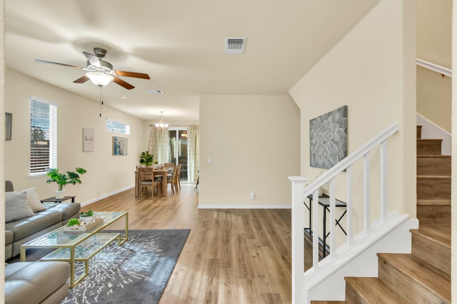 Detail Gallery Image 6 of 57 For 2481 Ben Ali Way, Sacramento,  CA 95815 - 4 Beds | 2/1 Baths