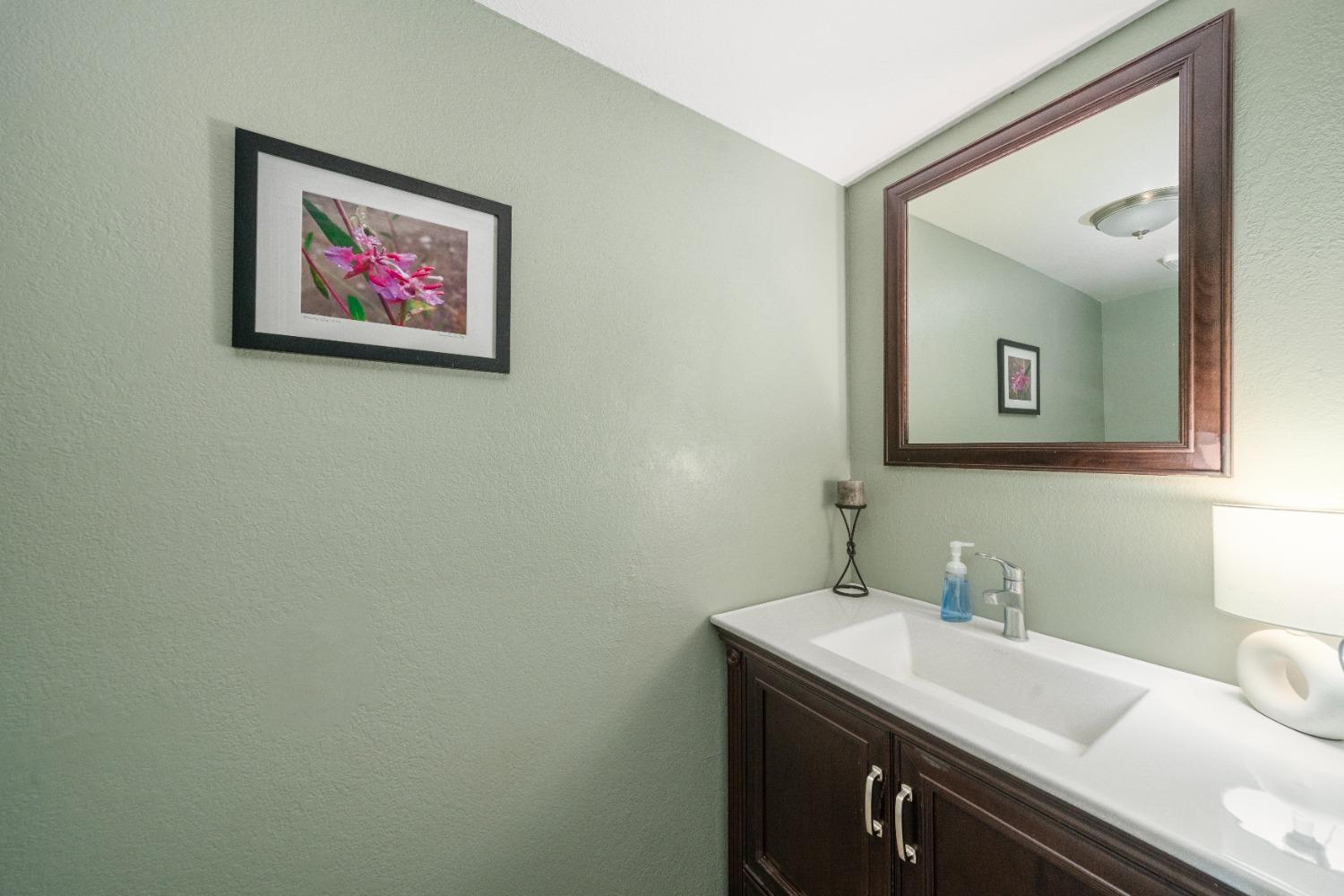 Detail Gallery Image 16 of 31 For 6224 Breeds Hill Ct, Citrus Heights,  CA 95621 - 2 Beds | 1/1 Baths