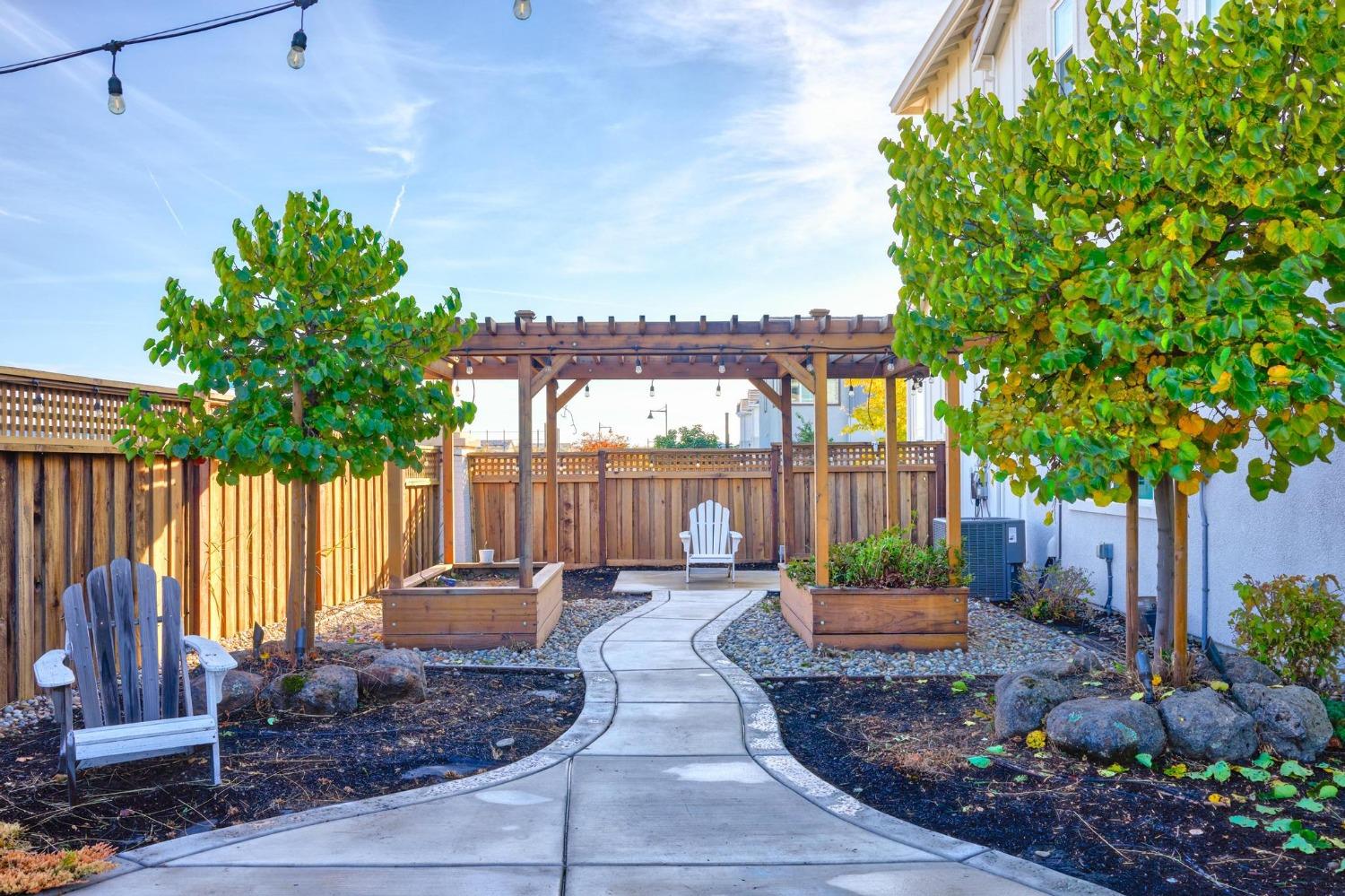 Detail Gallery Image 63 of 80 For 2307 Garden Farms Ave, Lathrop,  CA 95330 - 6 Beds | 5/1 Baths