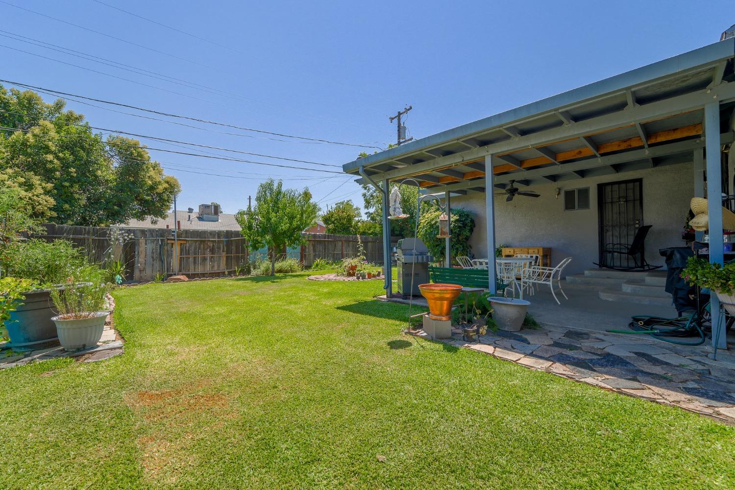 Detail Gallery Image 25 of 32 For 1670 Almond Ave, Merced,  CA 95341 - 3 Beds | 2 Baths