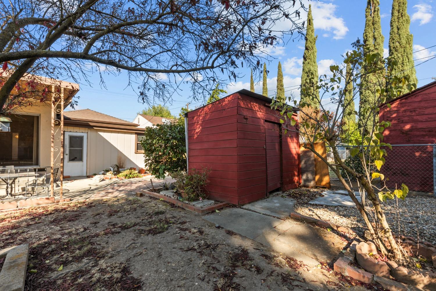 Detail Gallery Image 26 of 31 For 1952 W Alpine Ave, Stockton,  CA 95204 - 3 Beds | 1 Baths