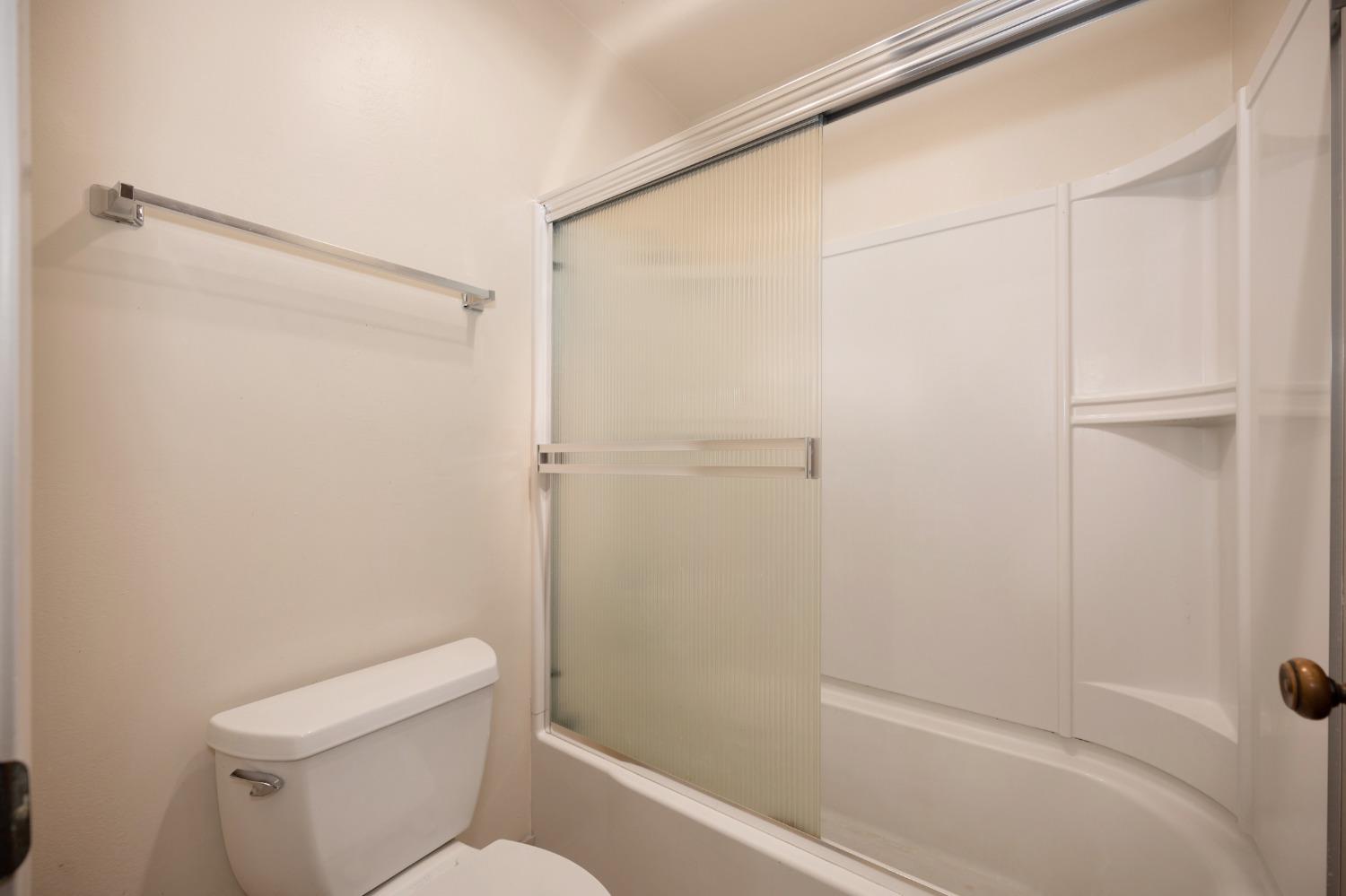 Detail Gallery Image 30 of 40 For 2241 Woodside Ln #11,  Sacramento,  CA 95825 - 1 Beds | 1 Baths