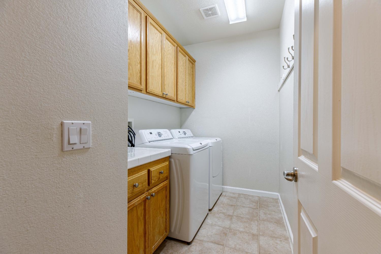 Detail Gallery Image 26 of 74 For 2909 Mars Hills St, Modesto,  CA 95355 - 5 Beds | 3/1 Baths