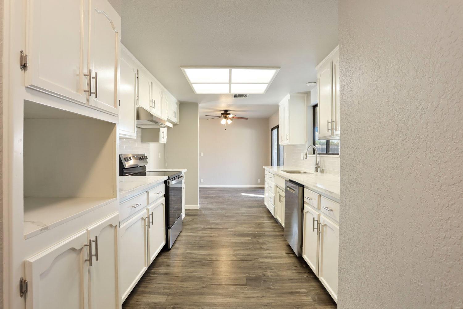 Detail Gallery Image 16 of 35 For 1497 Claremont Dr, Manteca,  CA 95336 - 3 Beds | 2 Baths