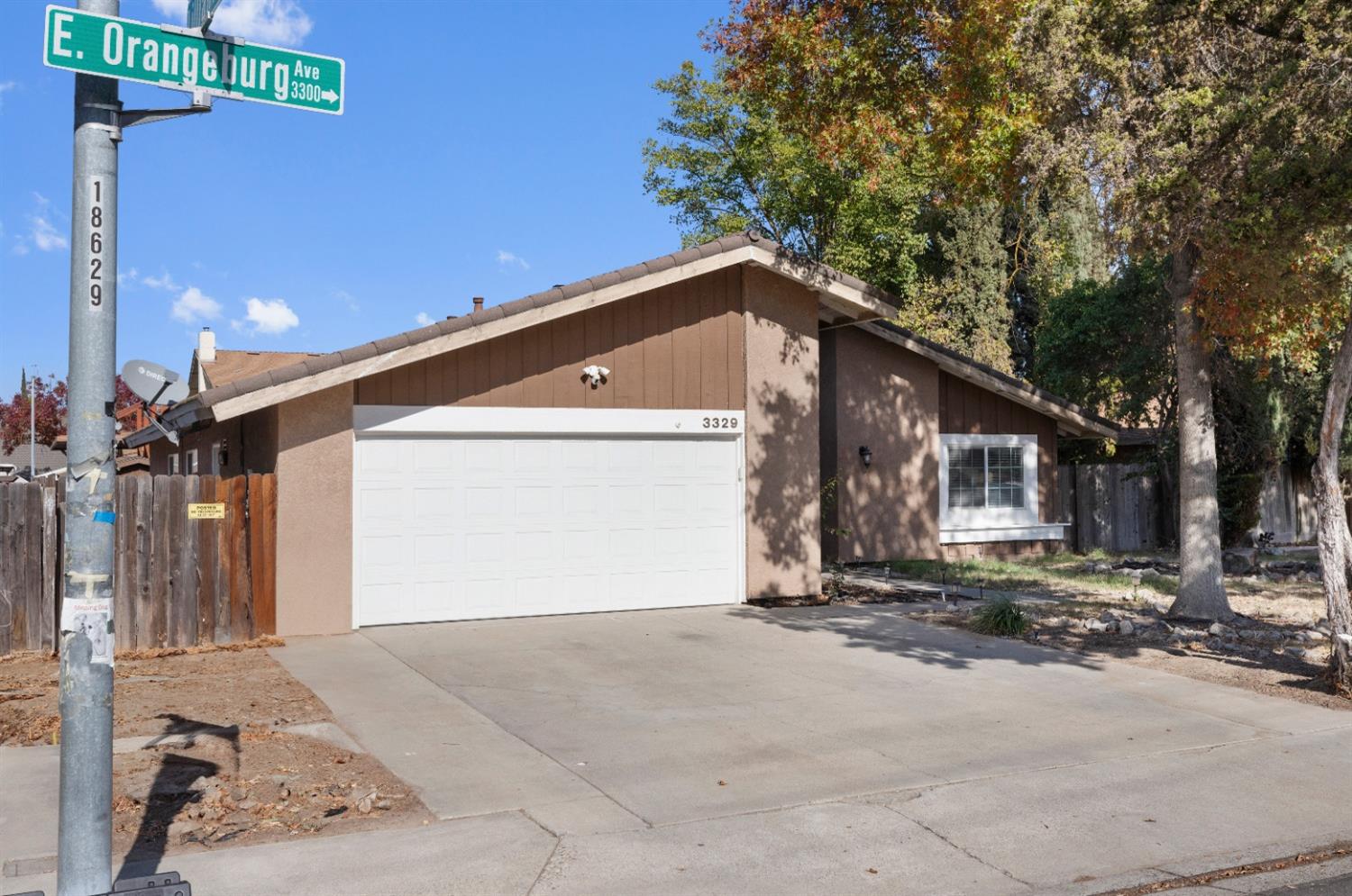 Detail Gallery Image 2 of 27 For 3329 E Orangeburg Ave, Modesto,  CA 95355 - 4 Beds | 2 Baths