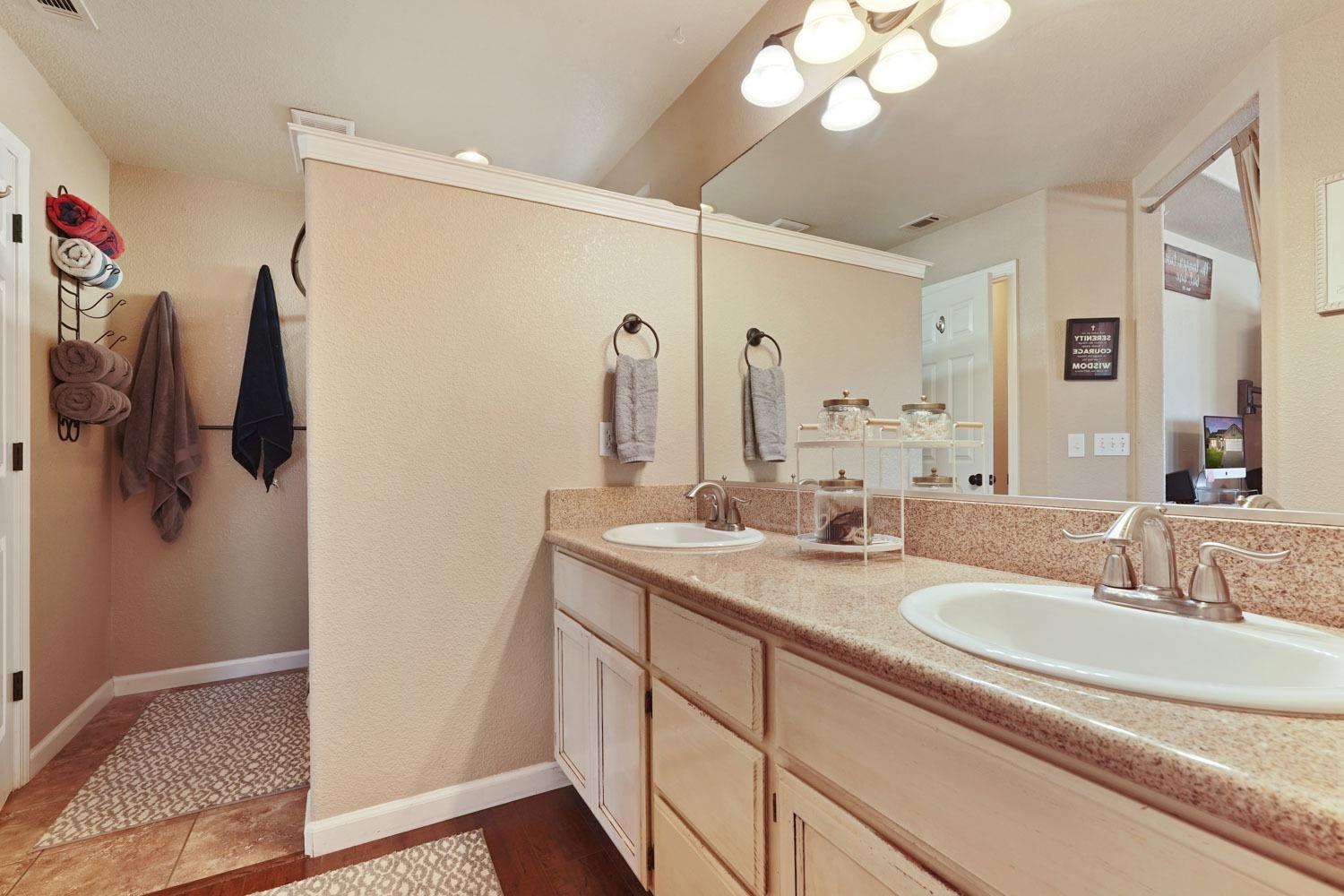 Detail Gallery Image 28 of 43 For 279 Idlewild Dr, Lodi,  CA 95240 - 3 Beds | 2 Baths