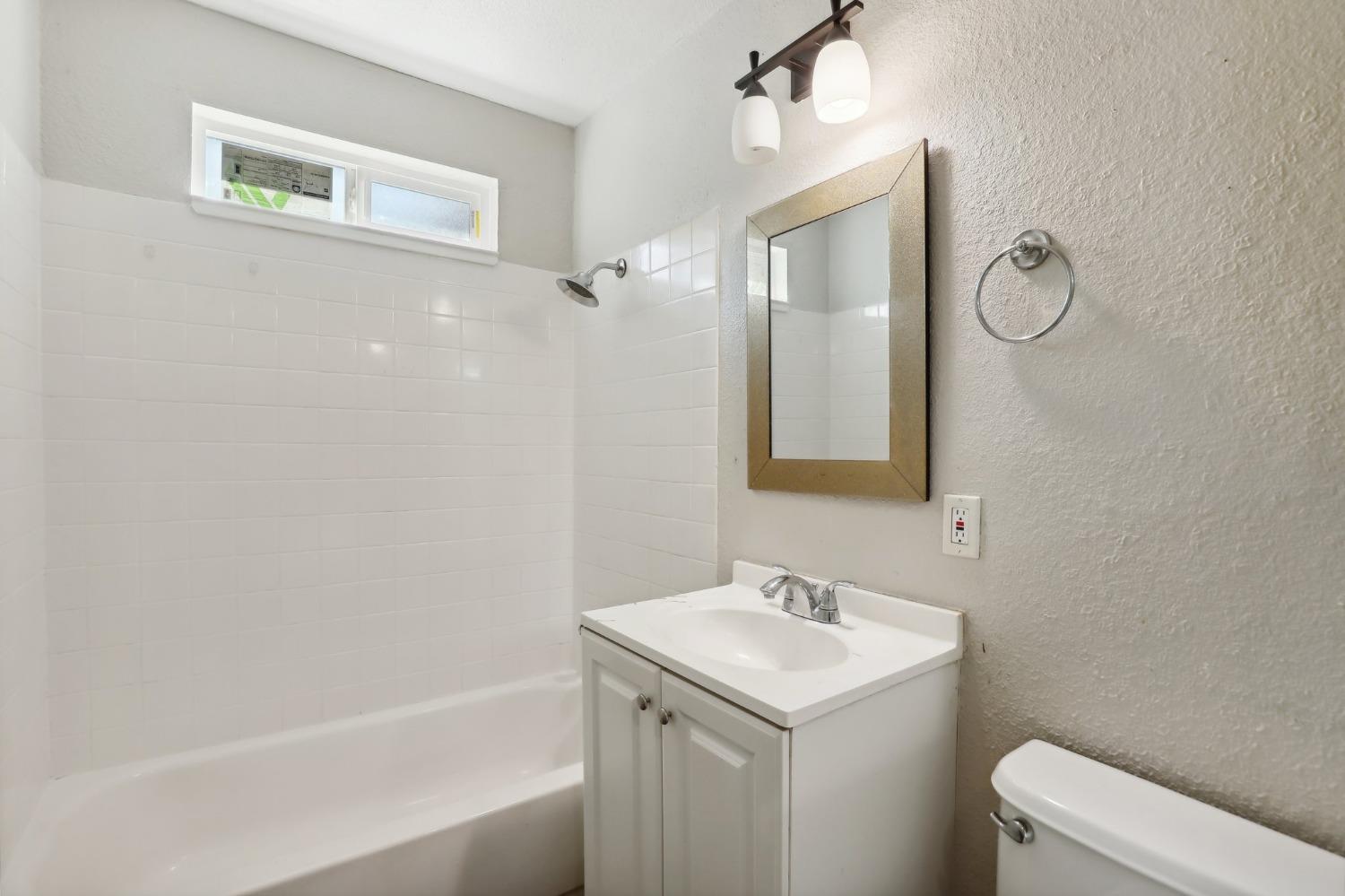 Detail Gallery Image 22 of 27 For 2949 43rd St, Sacramento,  CA 95817 - 3 Beds | 1 Baths