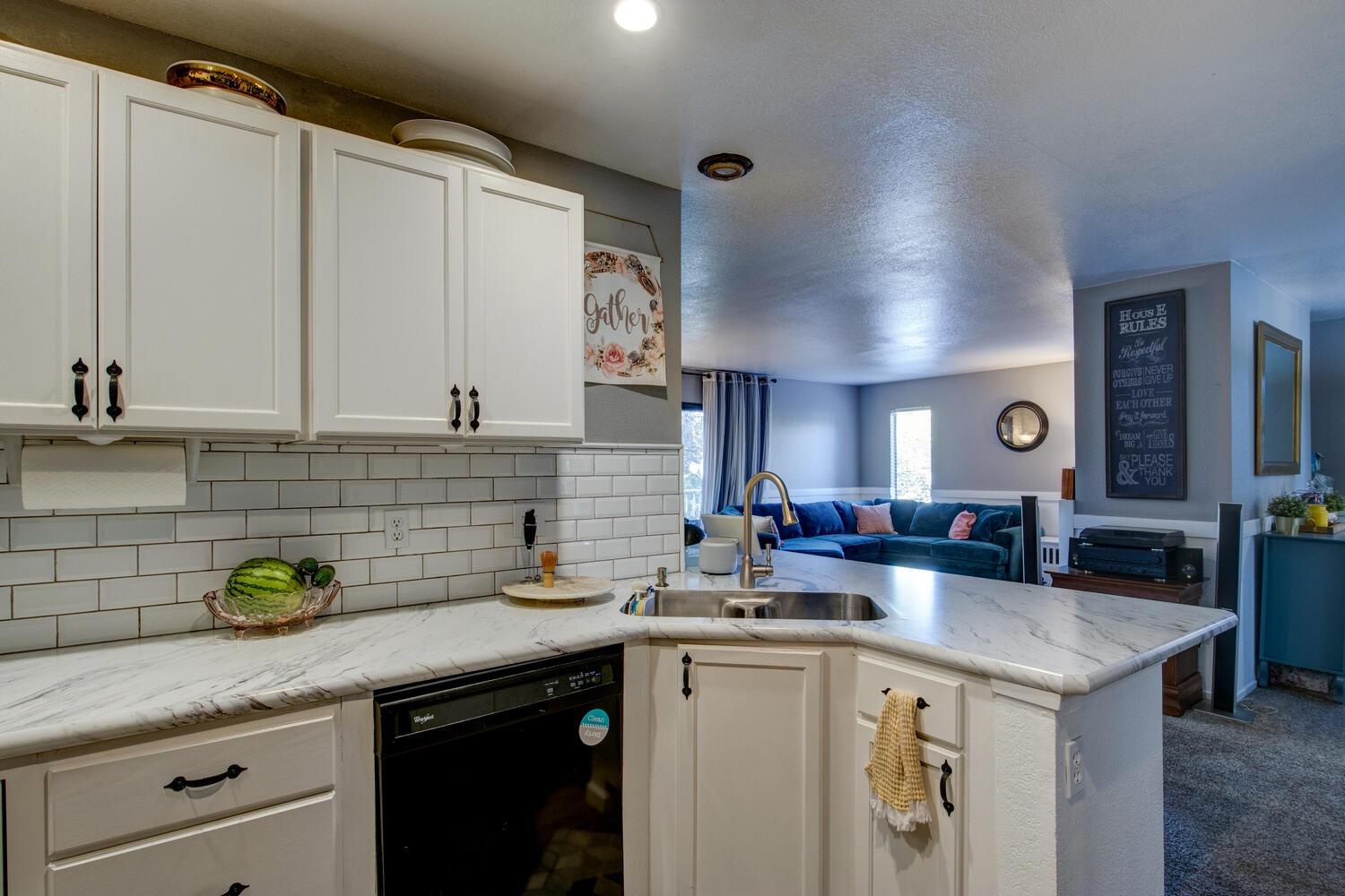 Detail Gallery Image 1 of 41 For 1631 Porter Way, Stockton,  CA 95207 - 2 Beds | 2 Baths