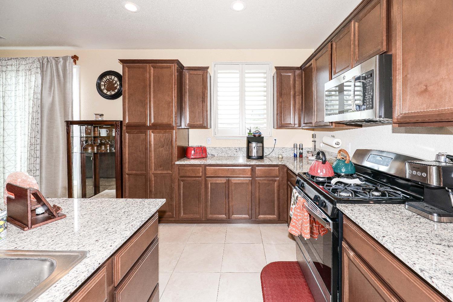 Detail Gallery Image 11 of 39 For 4416 Lindsey Ln, Merced,  CA 95348 - 3 Beds | 2 Baths