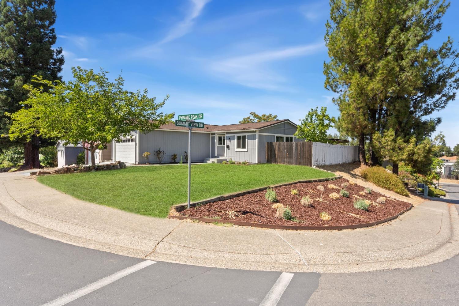 Detail Gallery Image 2 of 25 For 5393 Pyramid Peak Dr, El Dorado,  CA 95623 - 2 Beds | 2 Baths