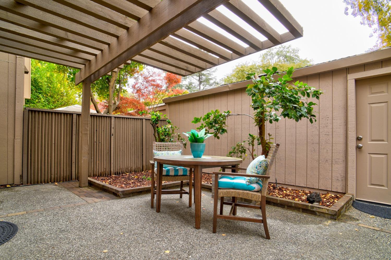 Detail Gallery Image 16 of 38 For 292 Hartnell Pl, Sacramento,  CA 95825 - 2 Beds | 2/1 Baths