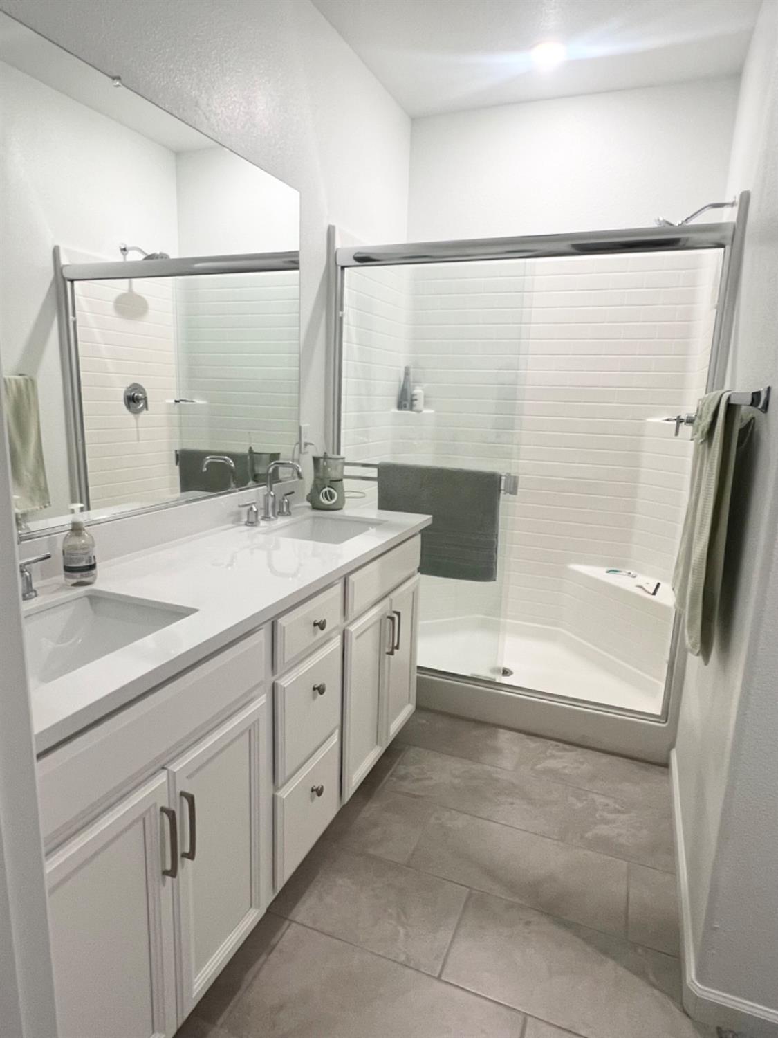 Detail Gallery Image 10 of 26 For 1260 Welch St, Woodland,  CA 95776 - 4 Beds | 2 Baths